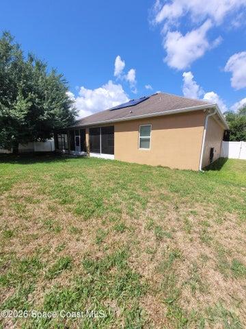 557 L M Davey Lane, Titusville, FL, 32780 photo 2