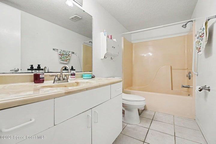 1420 Huntington Lane 2402, Rockledge, FL, 32955 photo 14
