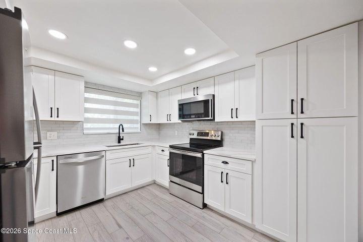 608 Cedar Side Circle NE, Palm Bay, FL, 32905 photo 4