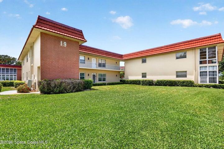 19 Pine Arbor Lane 107, Vero Beach, FL, 32962 photo 2