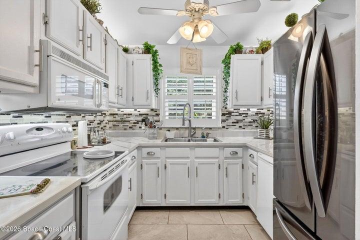 19 Pine Arbor Lane 107, Vero Beach, FL, 32962 photo 10