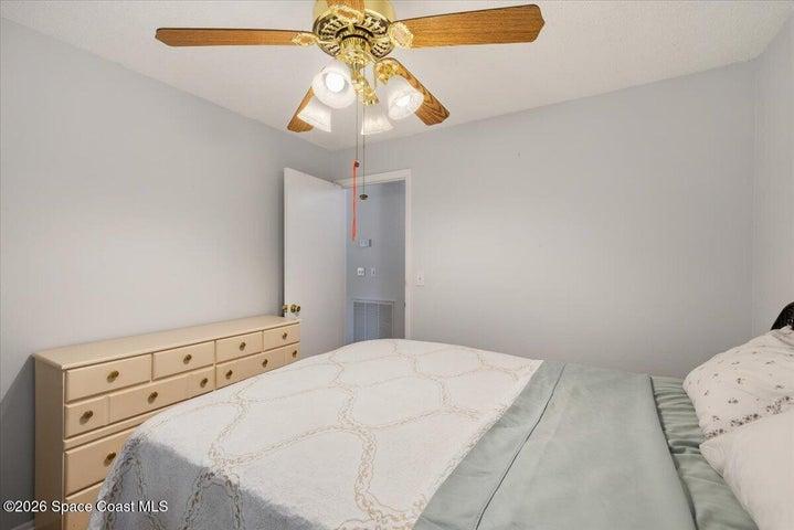 1735 40th Avenue, Vero Beach, FL, 32960 photo 3