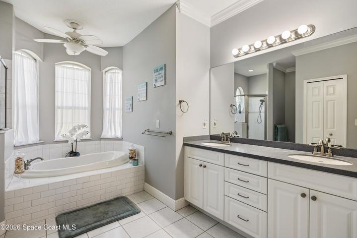 5828 Pine Ridge Circle, Vero Beach, FL, 32967 photo 10