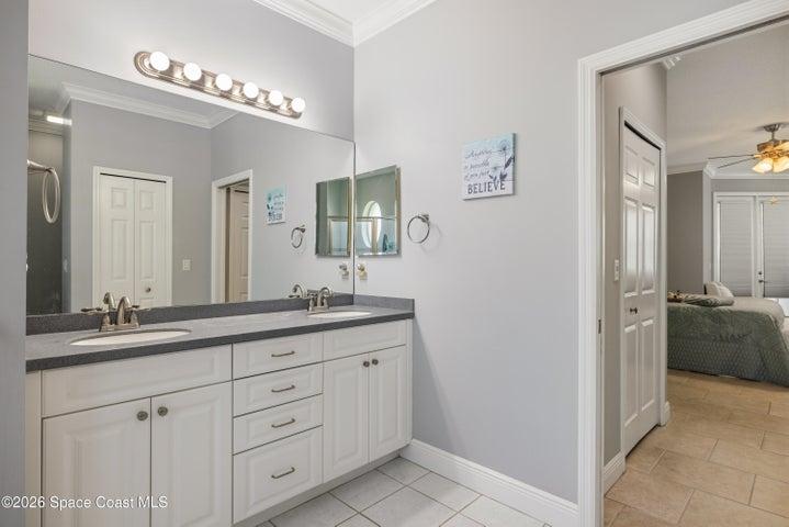 5828 Pine Ridge Circle, Vero Beach, FL, 32967 photo 12