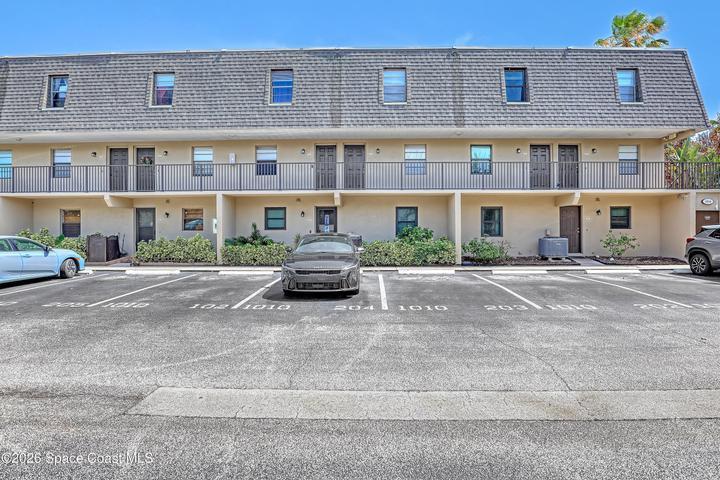 1010 Pine Tree Drive 202, Indian Harbour Beach