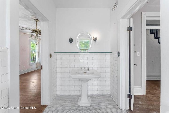 Jack and Jill Bath for Bedrooms 2 and 3 (Second Floor)