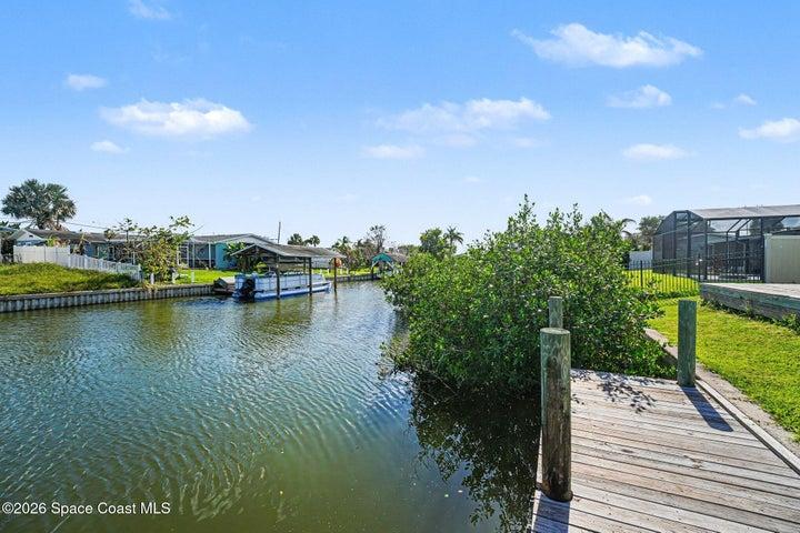 Amazing view of the canal in your backyard