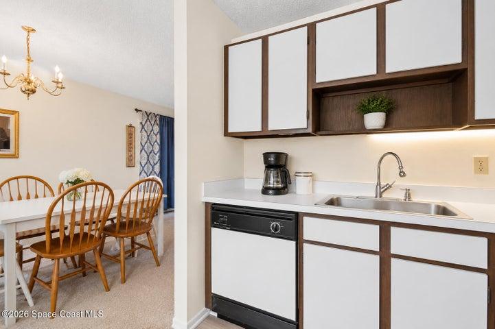 61 Woodland Drive 106, Vero Beach, FL, 32962 photo 3
