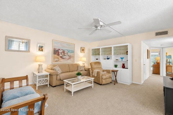61 Woodland Drive 106, Vero Beach, FL, 32962 photo 6