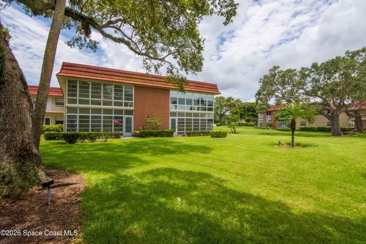 61 Woodland Drive 107, Vero Beach, FL, 32962 photo 2