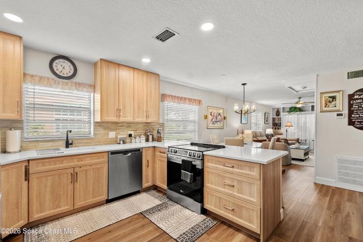 61 Woodland Drive 107, Vero Beach, FL, 32962 photo 3