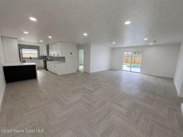 233 NE 1 Street NE, Satellite Beach, FL, 32937 photo 4