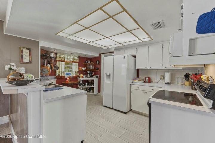 565 Ora Dell Avenue, Titusville, FL, 32796 photo 16