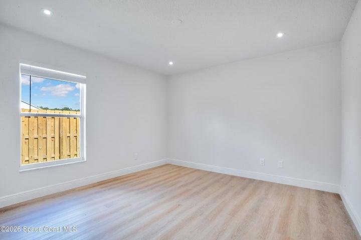 Guest Bedroom 1