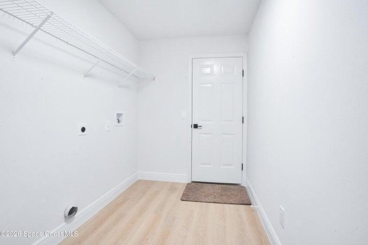 Laundry Room (Off Garage)