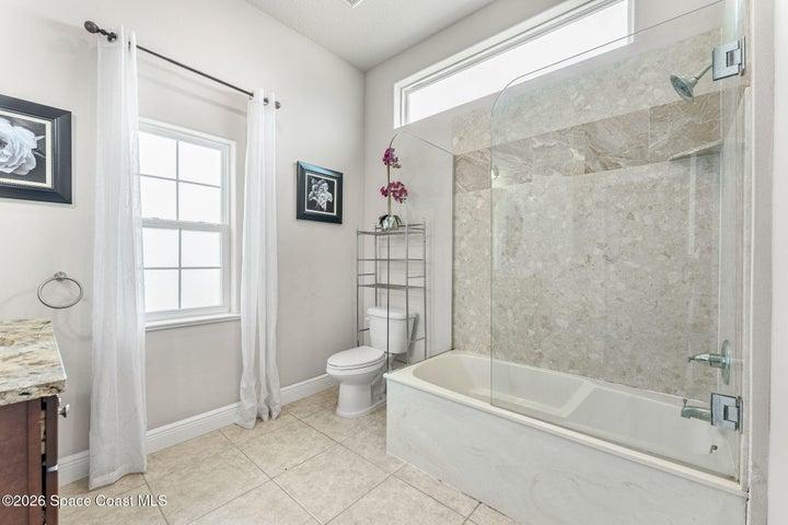 Guest bathroom upstairs