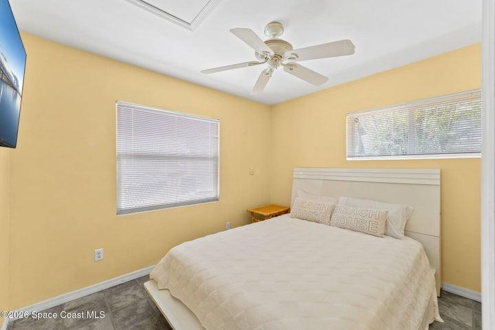 guest/pool house bedroom #1
