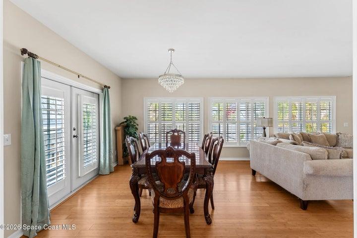 formal dining area