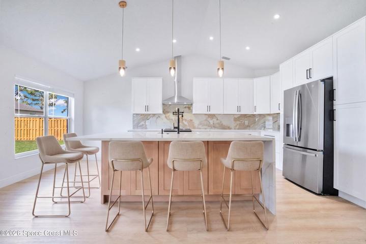 Kitchen (Virtually Staged)