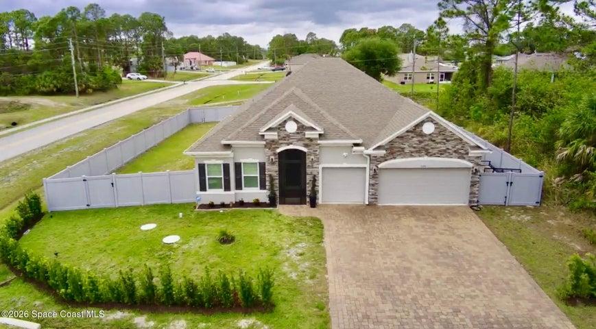 2298 Harbison Avenue SW, Palm Bay