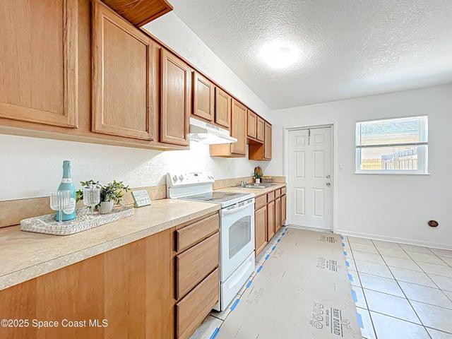 335 N Brevard Avenue, Cocoa Beach, FL, 32931 photo 5