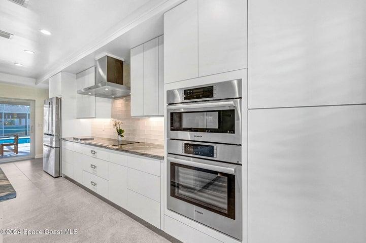 379 Hiawatha Way, Melbourne Beach, FL, 32951 photo 2