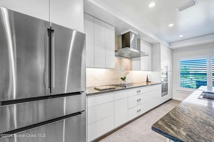 379 Hiawatha Way, Melbourne Beach, FL, 32951 photo 3