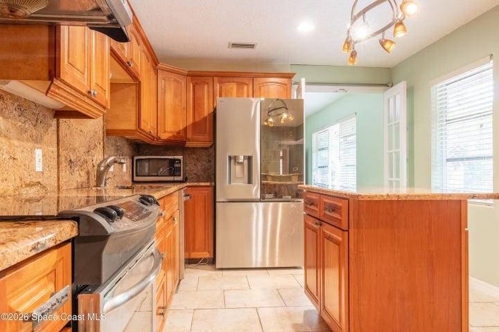 544 S Wildwood Lane, Melbourne, FL, 32904 photo 15