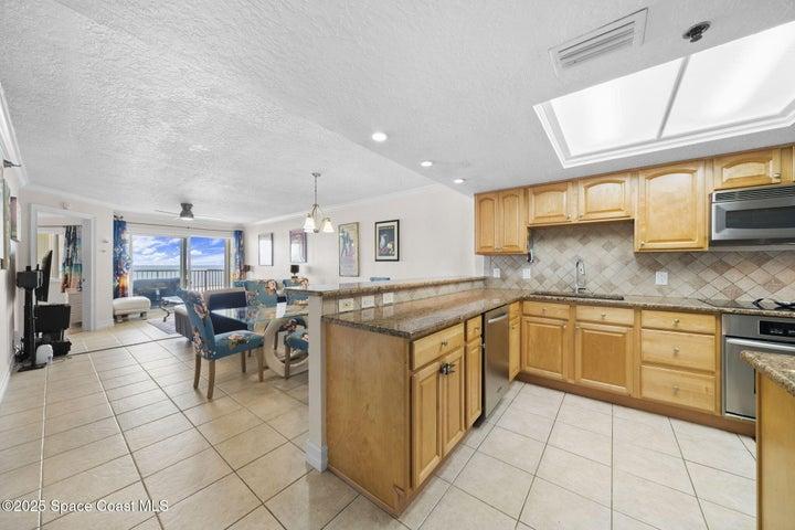 3031 S Atlantic Avenue 302, Cocoa Beach, FL, 32931 photo 12
