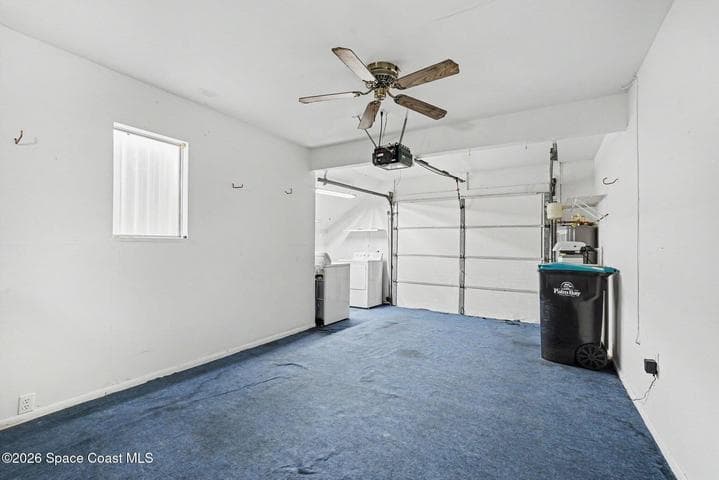Garage w/ Laundry Area