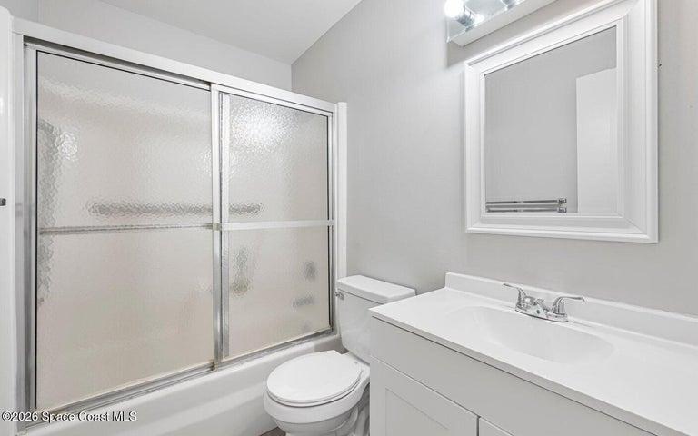 25 Vista Gardens Trail 204, Vero Beach, FL, 32962 photo 9