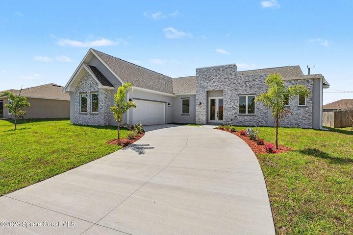 2062 SW O'Connel Avenue, Palm Bay, FL, 32908 photo 2