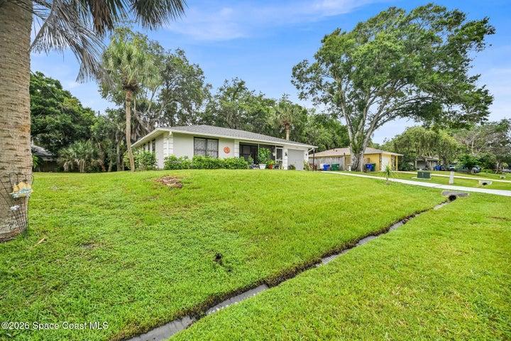 932 Starflower Avenue, Sebastian, FL, 32958 photo 2