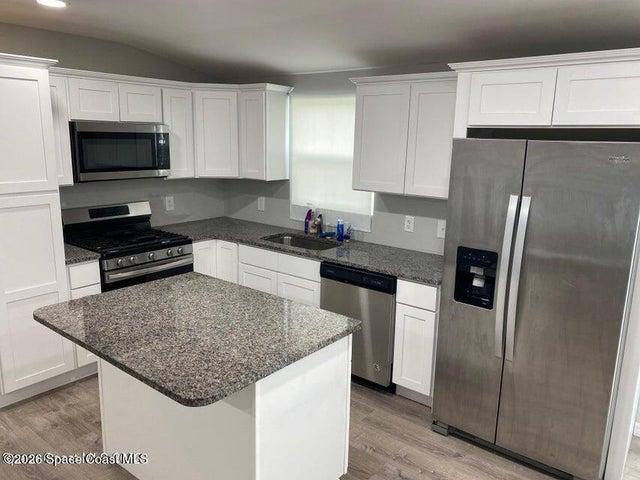 2944 Century Oaks Circle, Malabar, FL, 32950 photo 3