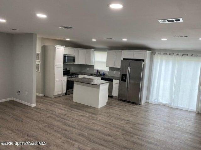 2944 Century Oaks Circle, Malabar, FL, 32950 photo 5