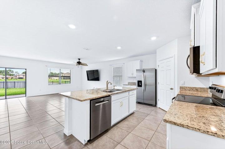 1477 Mineral Loop Drive NW, Palm Bay, FL, 32907 photo 5
