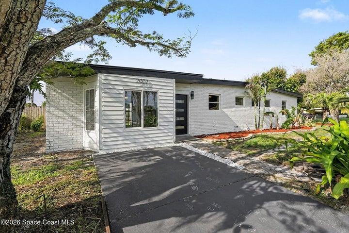 2007 Tyler Avenue, Melbourne, FL, 32935 photo 2