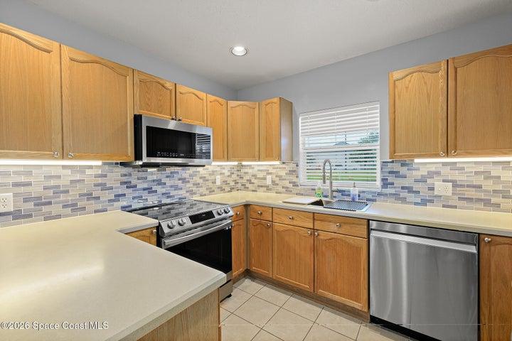 180 Portside Avenue 101, Cape Canaveral, FL, 32920 photo 3