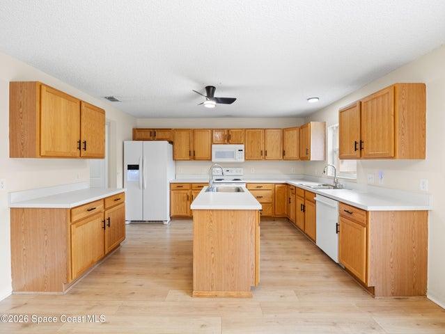 1204 25th Terrace SW, Vero Beach, FL, 32968 photo 9