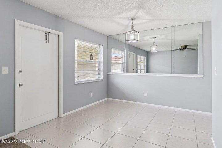 105 Spring Lake Court 203, Vero Beach, FL, 32962 photo 3