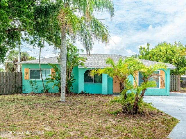 211 Avenida De Paz, Indialantic