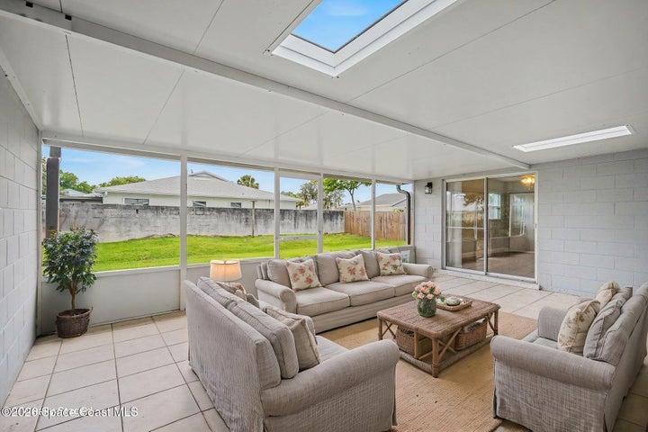 Screened Porch-Virtually Staged
