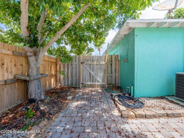 211 Avenida De Paz, Indialantic, FL, 32903 photo 23