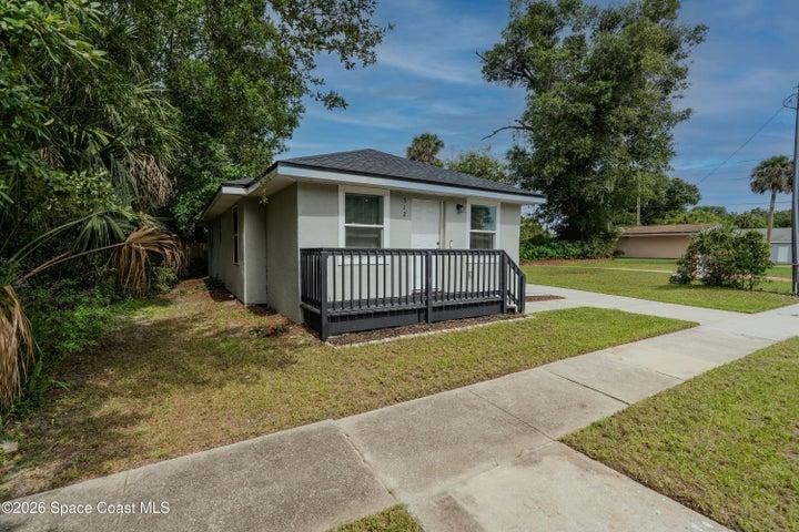 512 Canaveral Avenue, Titusville, FL, 32796 photo 4