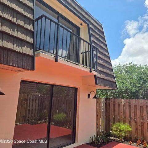 4014 Vista Oaks Circle NE, Melbourne, FL, 32905 photo 4