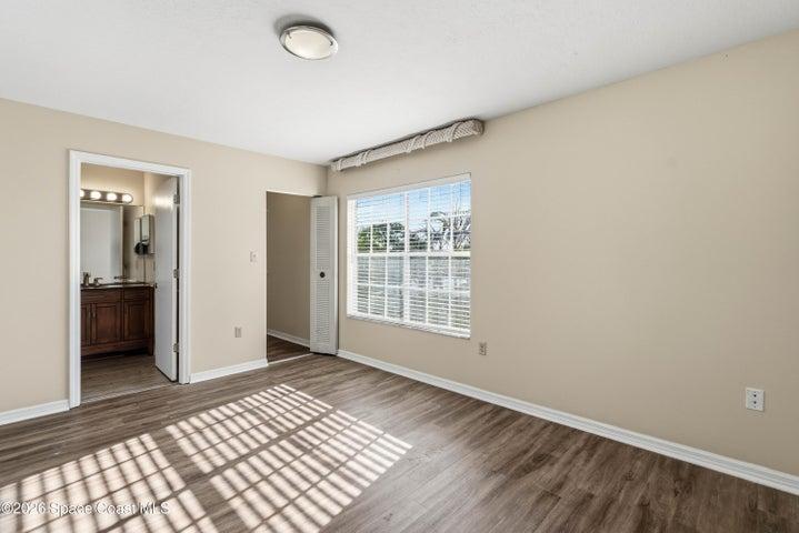 Upstairs rear bedroom