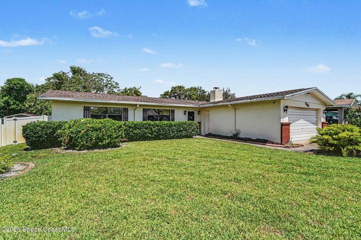 830 Hillcrest Avenue, Titusville, FL, 32796 photo 4
