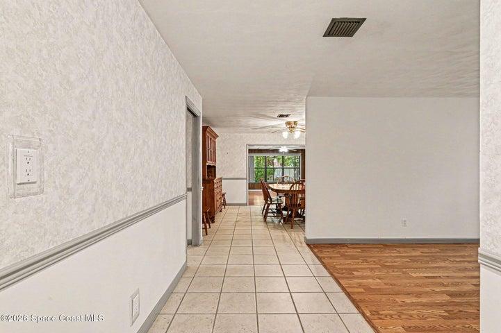 830 Hillcrest Avenue, Titusville, FL, 32796 photo 5