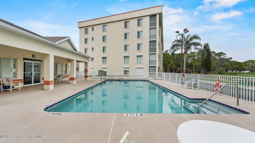 Community pool