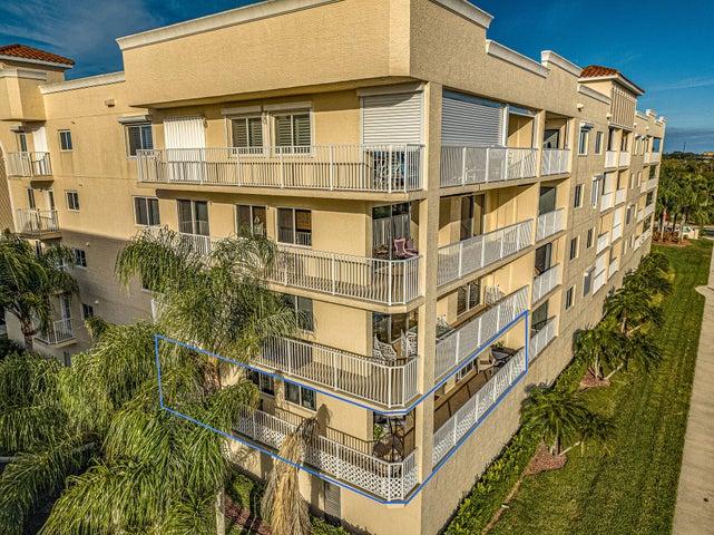 551 Casa Bella Drive 206, Cape Canaveral